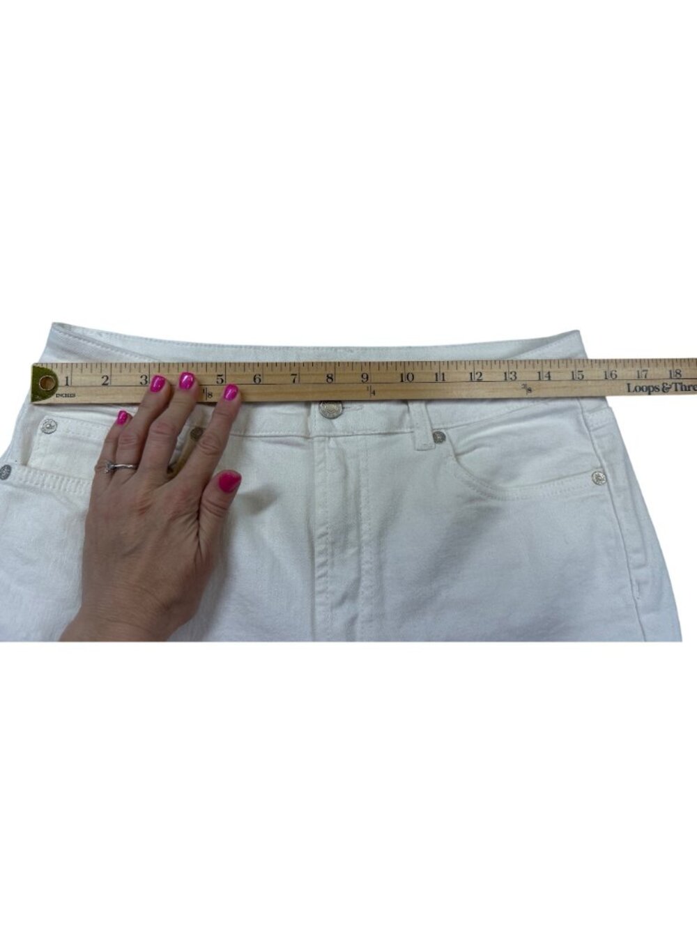 SALE!We The Free White Embroidered Jeans Size 31 Floral Cutout Frayed Hem - Picture 6 of 12